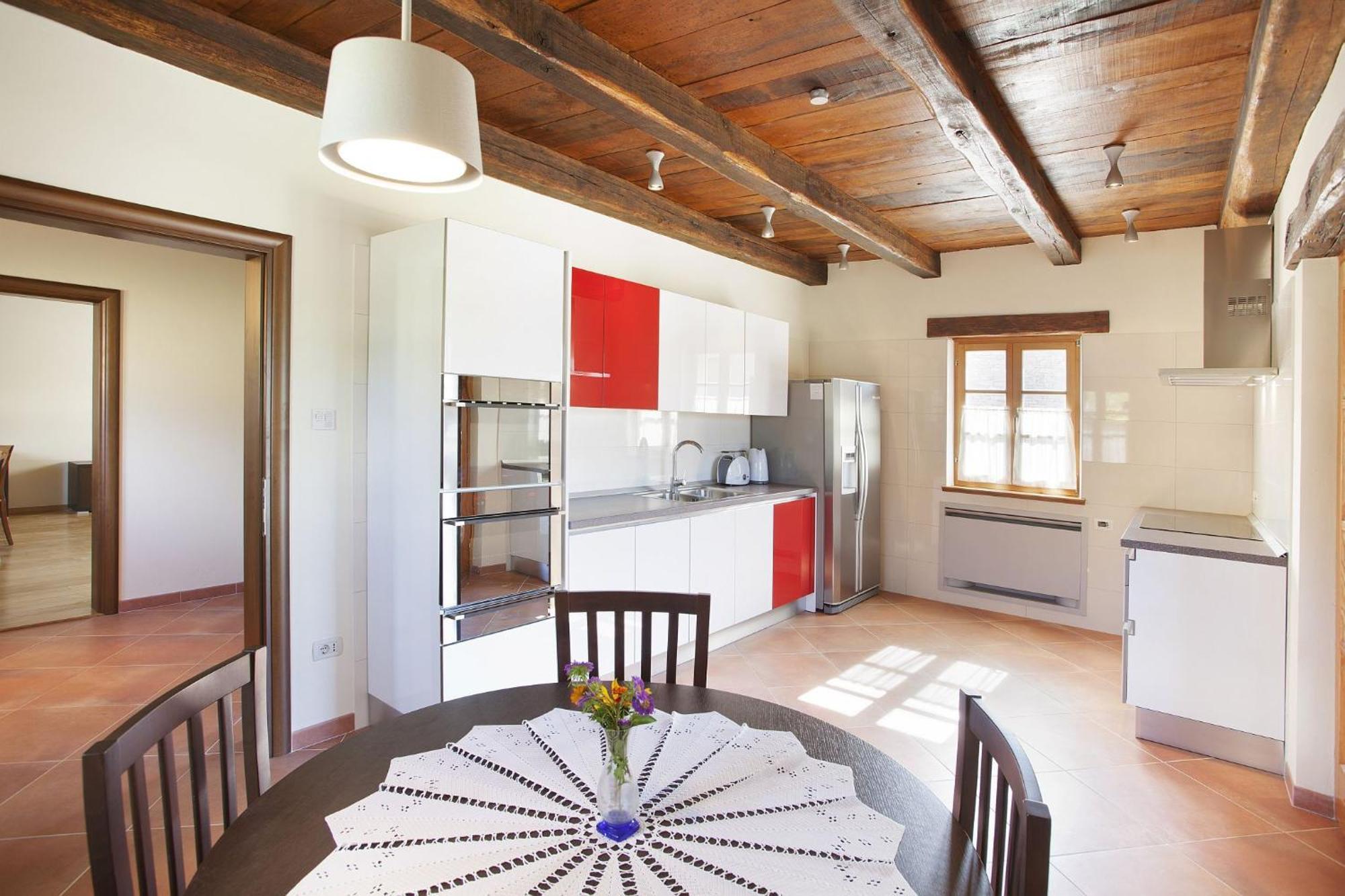 Villa Poropati, Groznjan, Istria - Luxury Countryside Estate For Up To 19 Persons - Large Pool Of 80M2 With Kids Section Eksteriør bilde