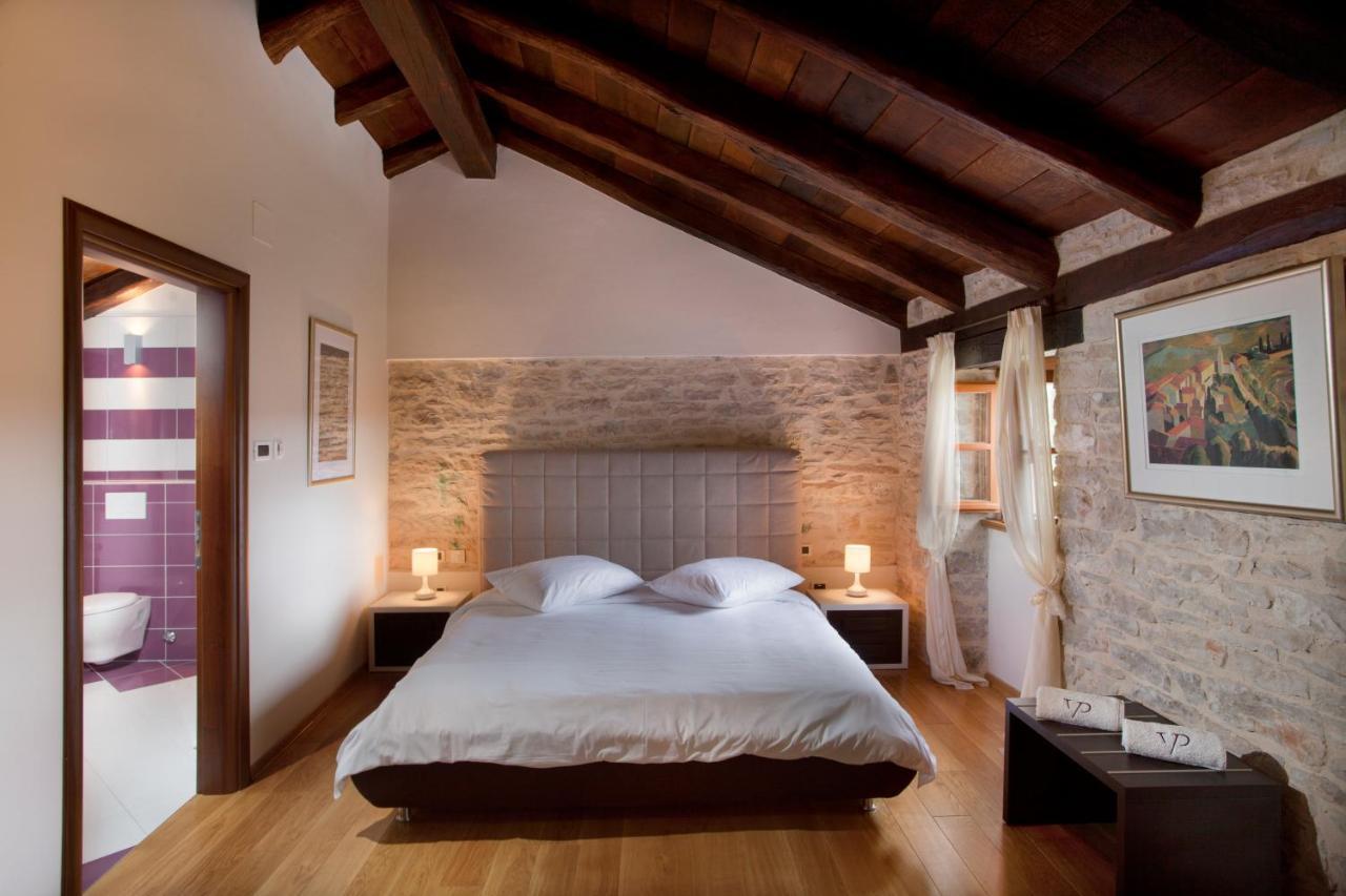 Villa Poropati, Groznjan, Istria - Luxury Countryside Estate For Up To 19 Persons - Large Pool Of 80M2 With Kids Section Eksteriør bilde
